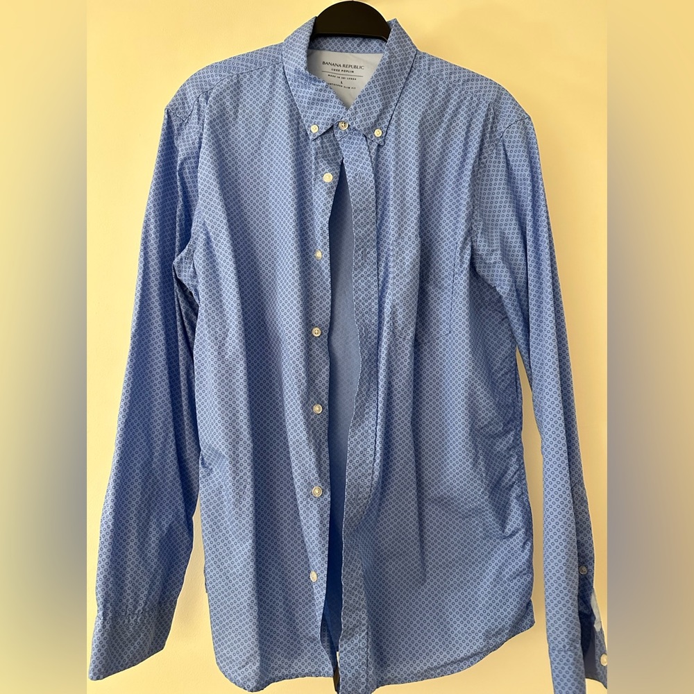 Luxe poplin casual button down - great condition - Banana Republic